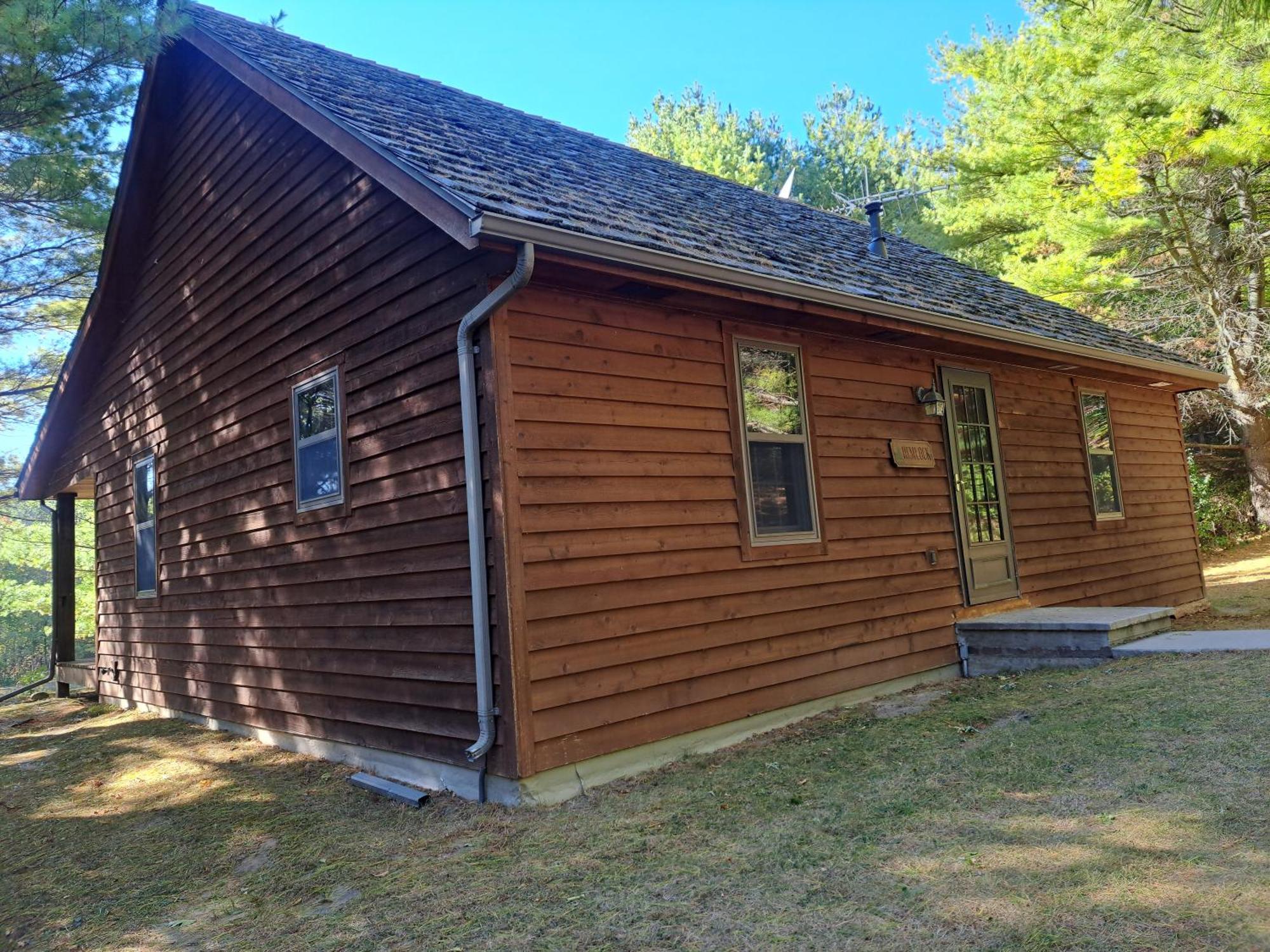 Chanticleer Cabins Sturgeon Bay Exterior photo