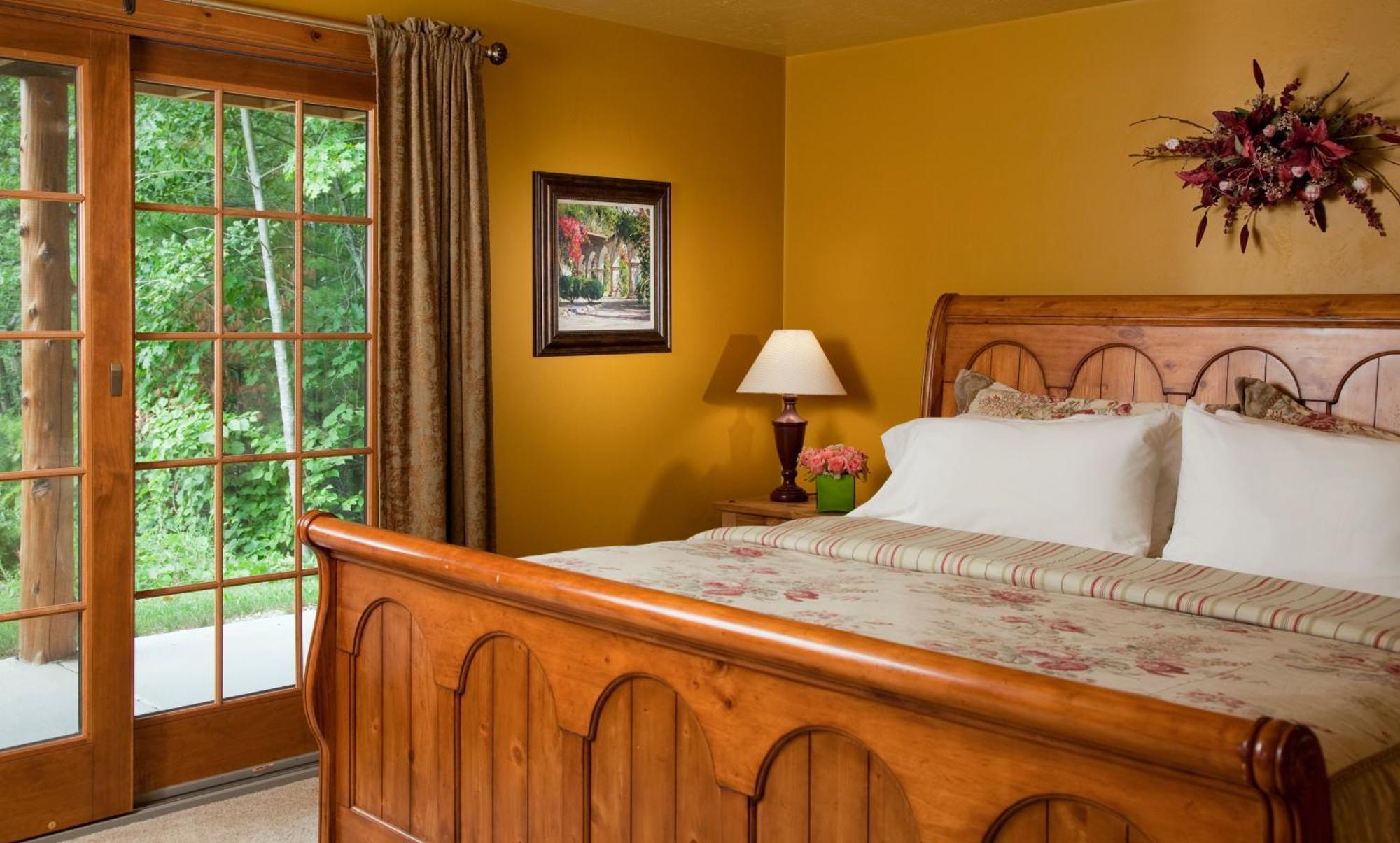 Chanticleer Cabins Sturgeon Bay Room photo